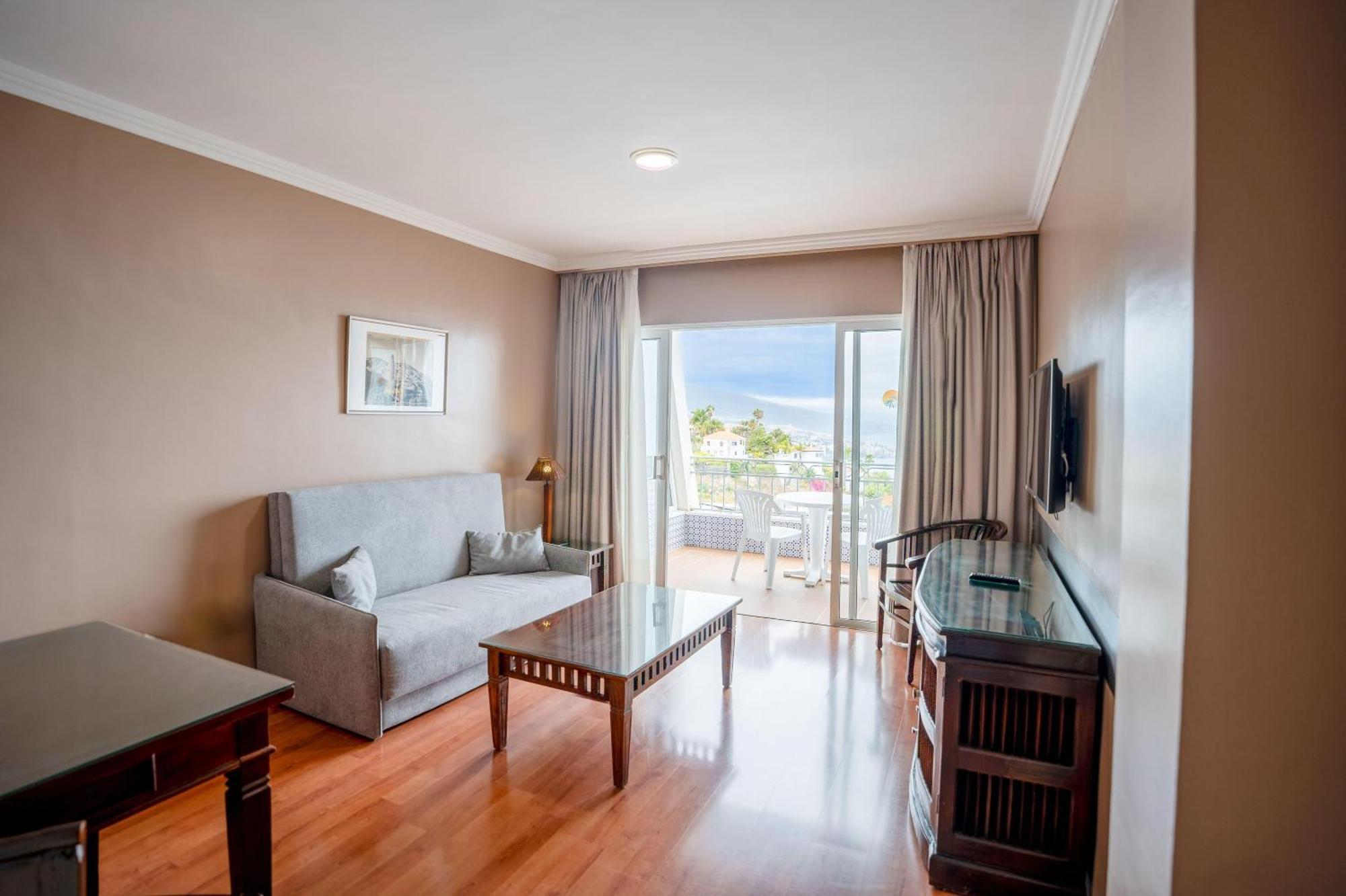 Coral La Quinta Park Suites Santa Úrsula Exteriér fotografie